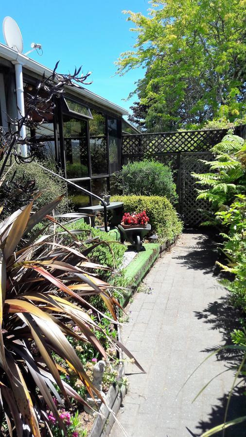 Absolute Riverside Turangi Luaran gambar