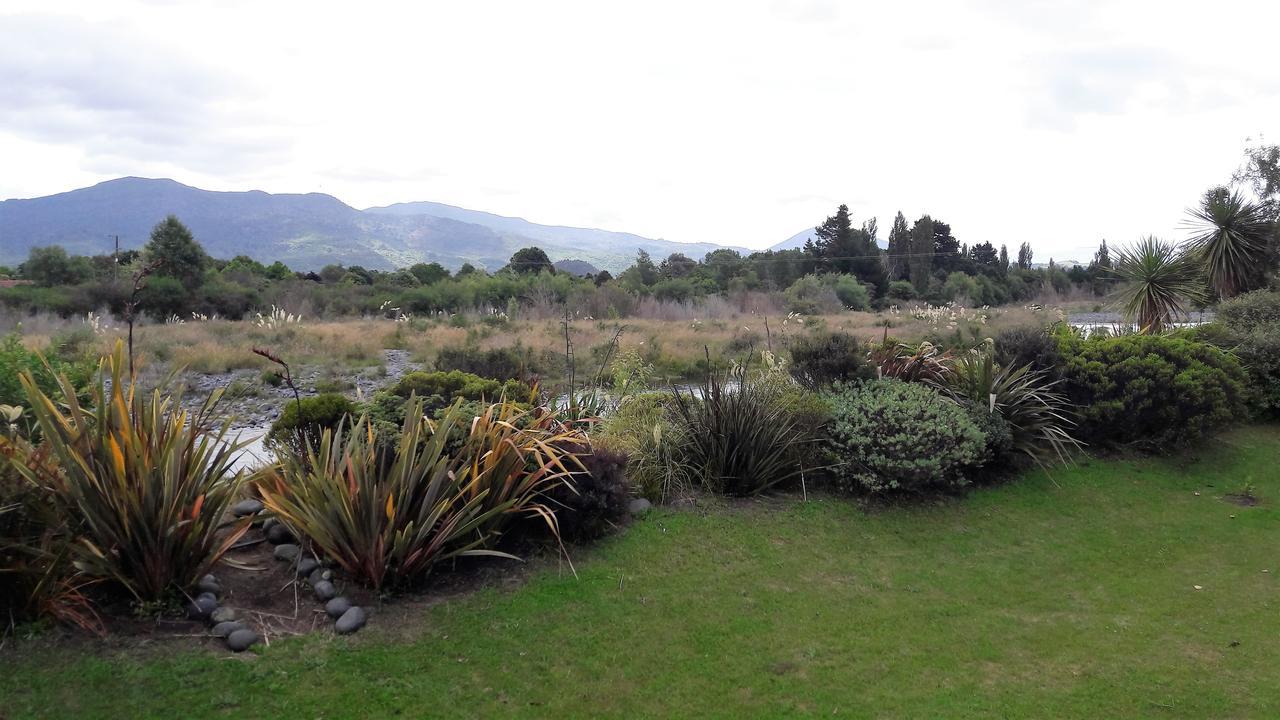 Absolute Riverside Turangi Luaran gambar